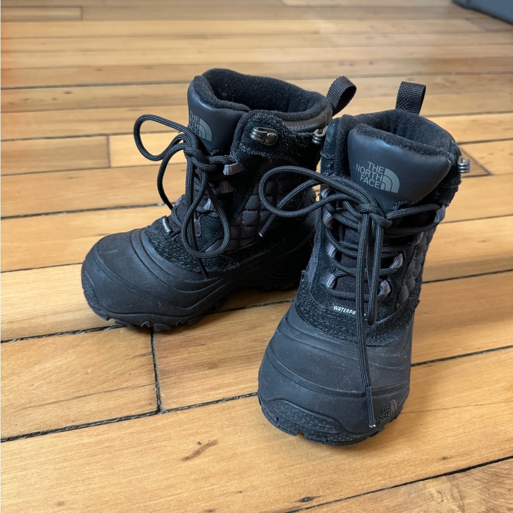 Like New The North Face Toddler Winter Hiking Boots